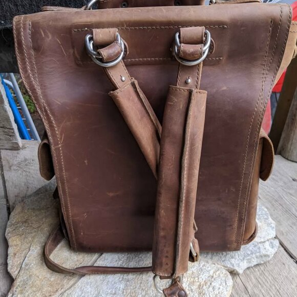 Saddleback Leather "The Tank" backpack in tobacco - Picture 6 of 6